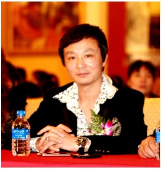 张建初：广东霞黛芳内衣公司总经理新春贺词